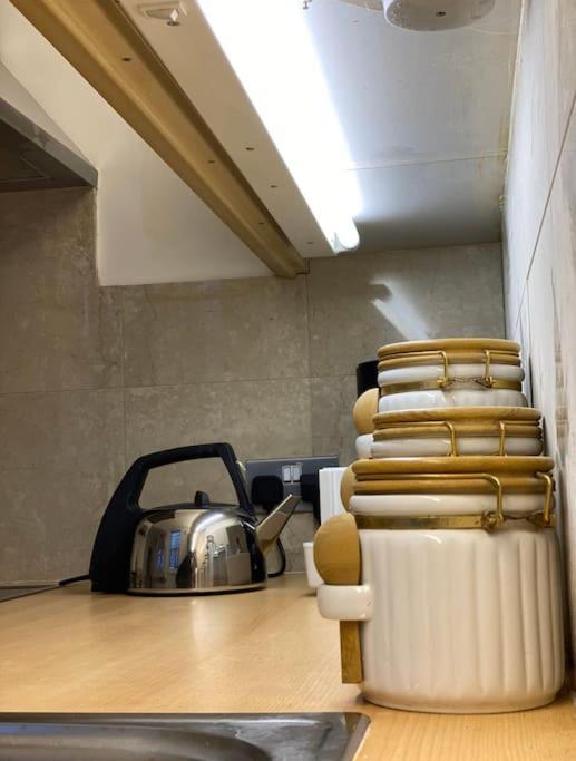 Spacious Flat In The Most Desirable Area Of London Exterior photo